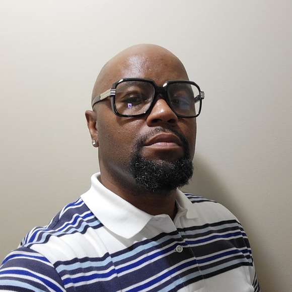 Meet your Posher, Stephen - Picture 5 of 8